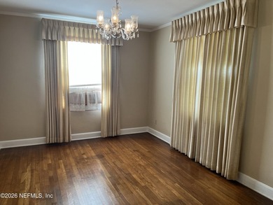 Move-in ready home that has been owned by one family possibly - photo 5