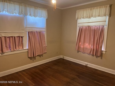 Move-in ready home that has been owned by one family possibly - photo 9