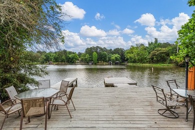 Rustic paradise on the water! This incredible home is in - photo 5