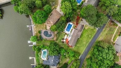 Rustic paradise on the water! This incredible home is in - photo 6