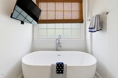 Located in the exclusive Fairview Manor section of Wakefield - photo 23