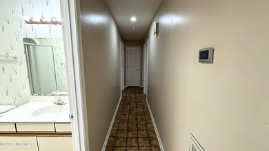 Welcome to this beautiful 3 BD, 2 Full BT home offering 2,151 - photo 33