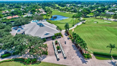THIS BEAUTIFUL UPDATED 3 BEDROOM 2 BATH VILLA IS READY FOR A NEW - photo 50