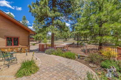 3460 S Del Aire CT, Flagstaff, AZ 86005. Luxury estate tucked - photo 8