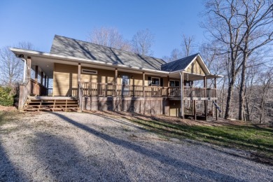 4 BR, Lakefront Home w Composite Dock in a Cove! SOLD - photo 2