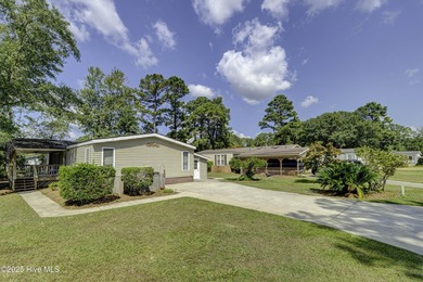 Back on the market, at no fault of seller. Set on a quiet - photo 2