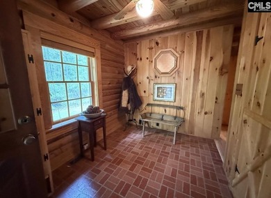 If you've been looking for your *little cabin in the woods* - photo 6