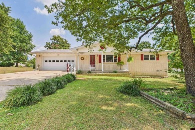 Norfork Lake Home For Sale in Mountain Home Arkansas