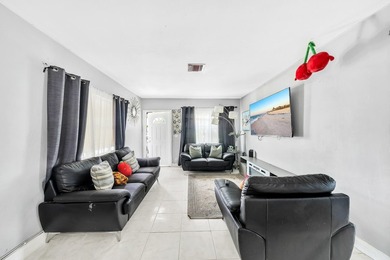This beautifully maintained 3-bedroom, 1-bathroom home is - photo 11
