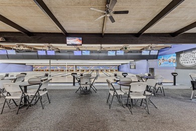 A beloved family owned landmark is available for the first time - photo 12