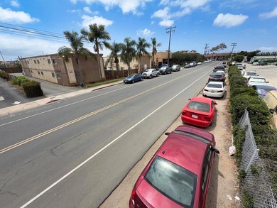 14 TOWNHOME UNIT 2 BEDROOMS 1.5 BATHS WITH PRIVATE FENCED YARDS - photo 13