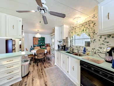 Welcome to Summerloch Green, a spectacular waterfront 55+ - photo 14