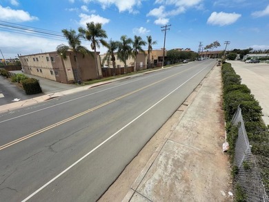 14 TOWNHOME UNIT 2 BEDROOMS 1.5 BATHS WITH PRIVATE FENCED YARDS - photo 14