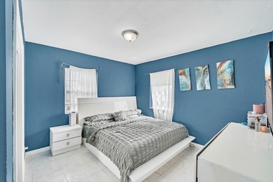 This beautifully maintained 3-bedroom, 1-bathroom home is - photo 17