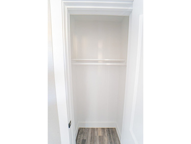 COMPLETELY REMODELED AND UPDATED!! This precious 3 bedroom, 2 - photo 23