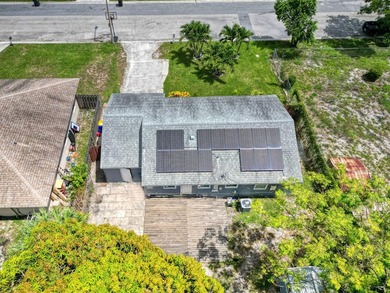 This beautifully maintained 3-bedroom, 1-bathroom home is - photo 25