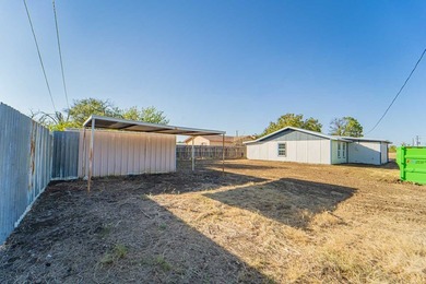 COMPLETELY REMODELED AND UPDATED!! This precious 3 bedroom, 2 - photo 26