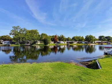 Welcome to Summerloch Green, a spectacular waterfront 55+ - photo 33