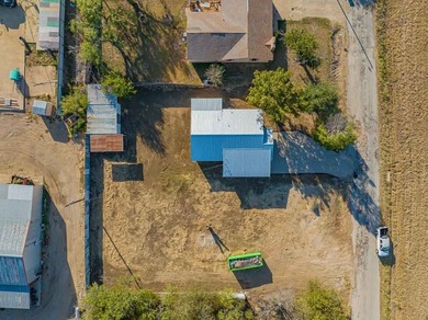 COMPLETELY REMODELED AND UPDATED!! This precious 3 bedroom, 2 - photo 38