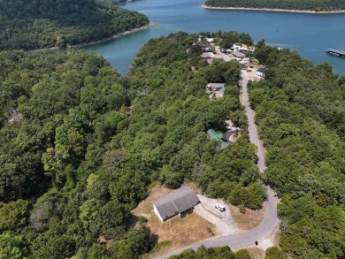 Bull Shoals Lake Home For Sale in Mountain Home Arkansas
