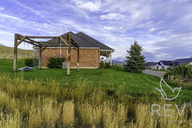 A rare opportunity to own a truly exceptional property that - photo 10