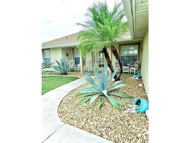 Welcome to this inviting three-bedroom, two-bathroom - photo 5