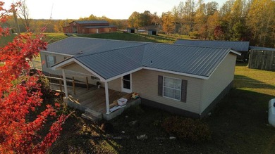This three-bedroom, two-bathroom haven that has been beautifully - photo 12