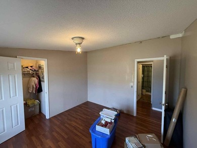 This three-bedroom, two-bathroom haven that has been beautifully - photo 36