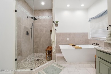 Beautiful 4BR/3BA home in desirable Bienville Place! This - photo 37