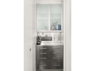 Park Avenue Sophistication with Hotel-Style Services at $525,000 - photo 6