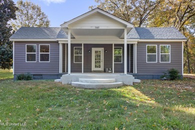 (private lake, pond, creek) Home For Sale in Walls Mississippi