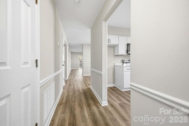 Freshly renovated and truly turnkey, this serene single-level - photo 5