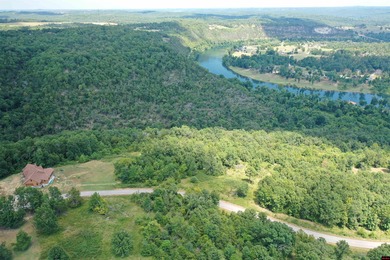 White River Lot For Sale in Norfork Arkansas
