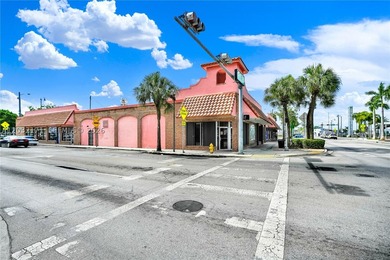 Investment Opportunity - Fully Leased Retail Center in Downtown - photo 1