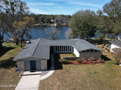 Lake Asbury Home Active Under Contract in Green Cove Springs Florida