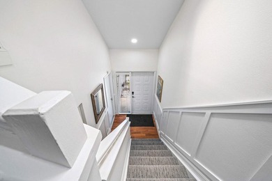 Stunning renovated 2BR/2BA condo in the heart of Boca Raton - photo 5