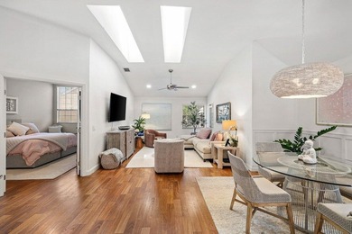 Stunning renovated 2BR/2BA condo in the heart of Boca Raton - photo 9