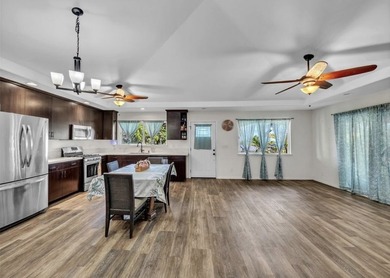 Welcome to this beautifully constructed 3-bedroom, 2-bath home - photo 3