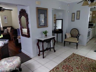 Well-kept family home located in the desirable Paxon area on a - photo 5