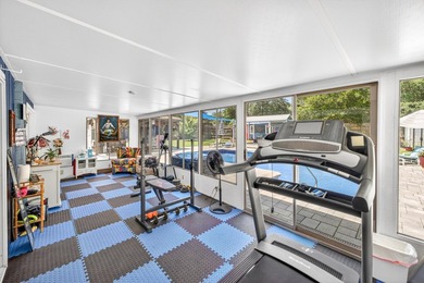Seller offering $10k toward buyer closing costs, prepaids, or a - photo 33