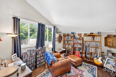 Seller offering $10k toward buyer closing costs, prepaids, or a - photo 37