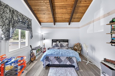 Seller offering $10k toward buyer closing costs, prepaids, or a - photo 41