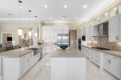 Exquisitely decorated by Brown Interiors, this sprawling one - photo 8