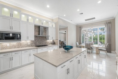 Exquisitely decorated by Brown Interiors, this sprawling one - photo 9