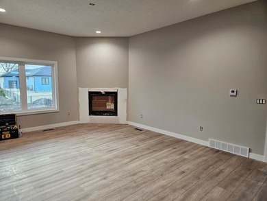 New Construction in Lakeshore Estates, new cul-de-sac lot and - photo 4