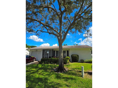 Lake Home For Sale in Plantation, Florida