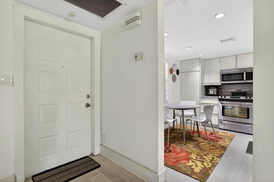 Enjoy easy living in this contemporary 3 bed, 2 bath garden - photo 3