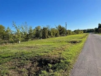 Lake Fork Lot For Sale in Yantis Texas