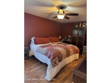 LOCATION, LOCATION!! THIS ONE FAMILY EXTRA WIDE END-UNIT - photo 15