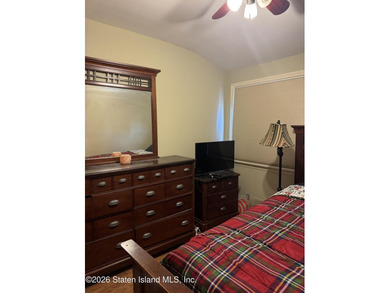 LOCATION, LOCATION!! THIS ONE FAMILY EXTRA WIDE END-UNIT - photo 17